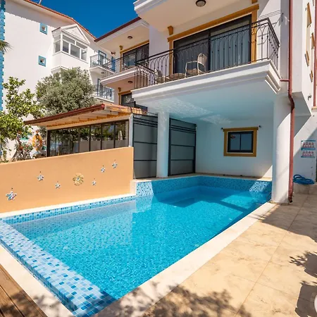 Otel Payam 4*